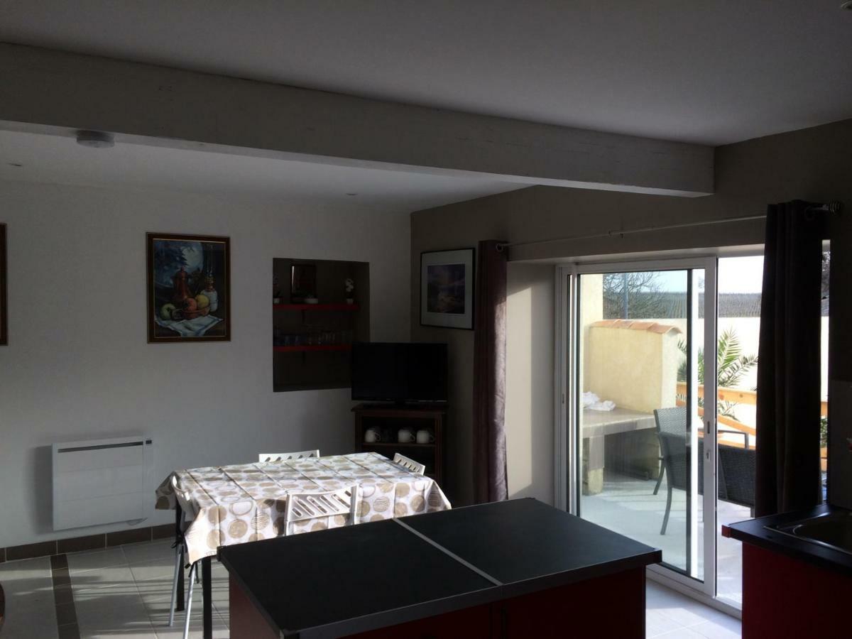 Le Village Neulles Exterior photo